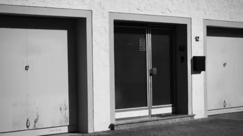 smart garage door opener with camera Best Smart Garage Door Opener with Built In Camera: 2026 Guide Quick Comparison of Top Smart Garage Door Openers with Cameras
